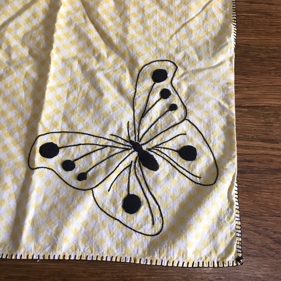 Vintage Yellow Gingham Butterfly Embroidered Towel - Picture 3 of 3